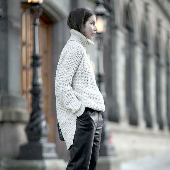 HOPE Stockholm Viral Orange Oversized Cotton Grand Sweater - Medium / Large (40) - Picture 7 of 10